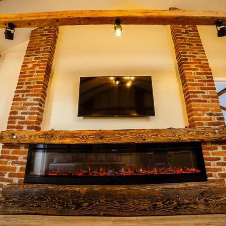 Alpine Loft Apartment คัมพูลุง โมลโดเวเนสค์ ภายนอก รูปภาพ