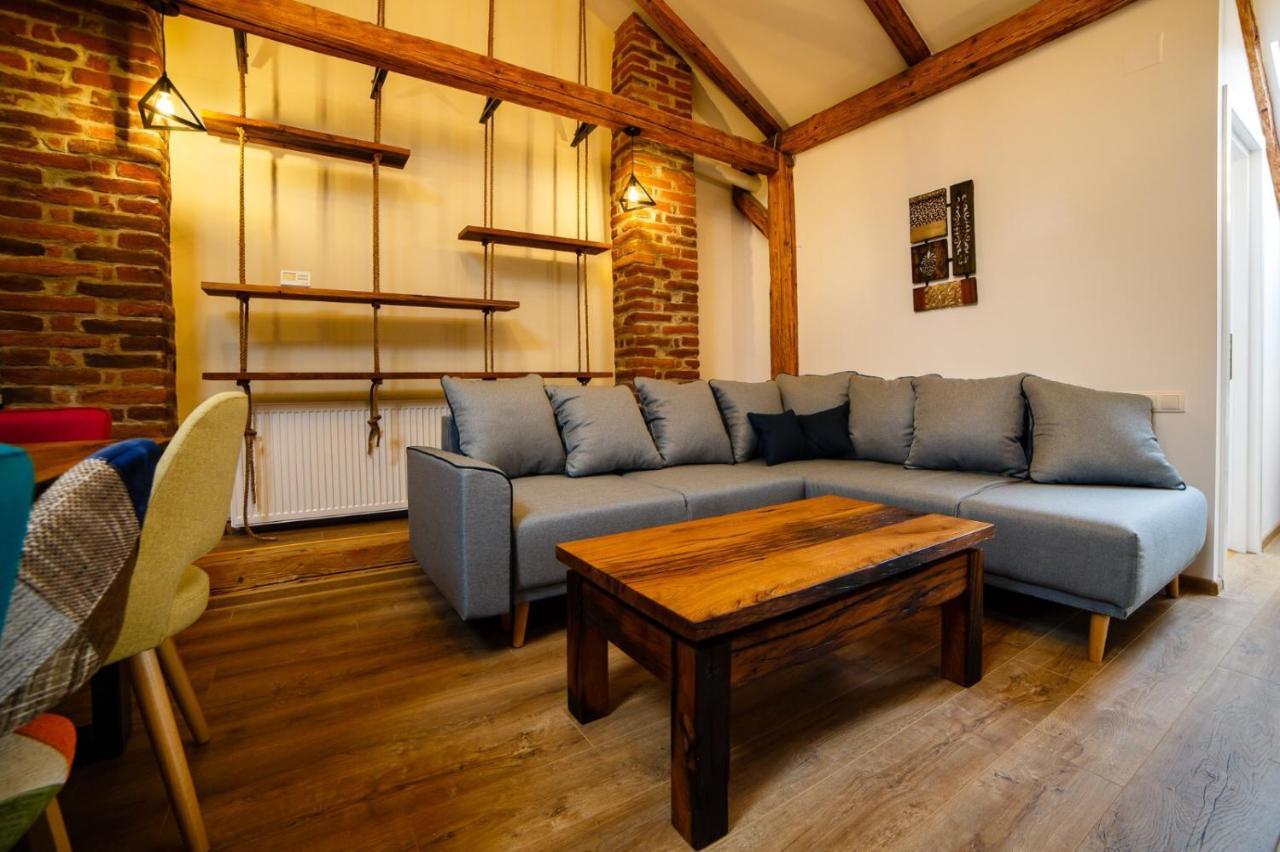 Alpine Loft Apartment คัมพูลุง โมลโดเวเนสค์ ภายนอก รูปภาพ