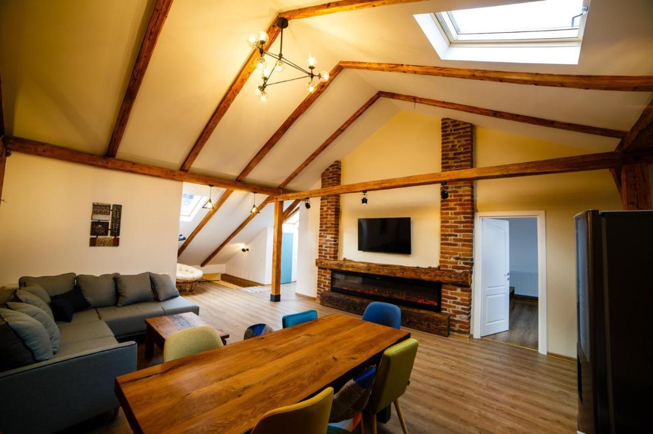 Alpine Loft Apartment คัมพูลุง โมลโดเวเนสค์ ภายนอก รูปภาพ